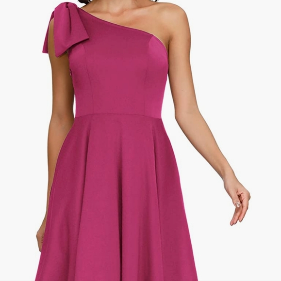 One Shoulder fushia dress size large - Picture 1 of 2
